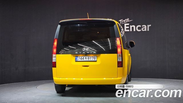 Hyundai Staria из Кореи Encar