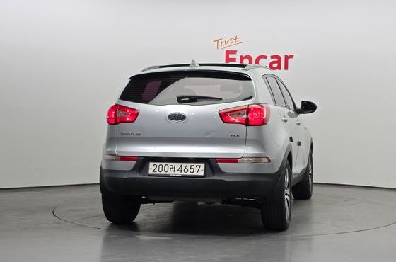 Kia Sportage Diesel 2WD TLX Deluxe — пробег 134 207 км — фото 4 из 5