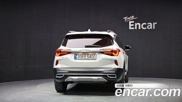 Kia Seltos из Кореи Encar