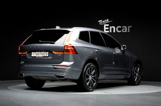 Volvo XC60 T6 Inscription — пробег 90 255 км — фото 2 из 5