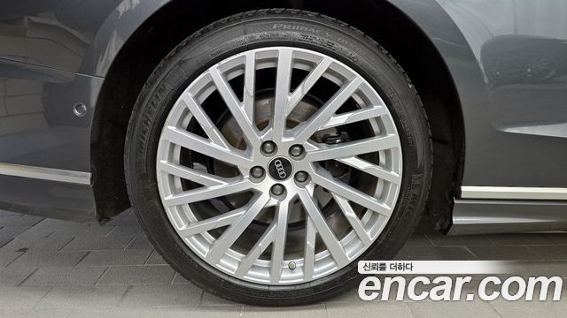 Audi A8 из Кореи Encar