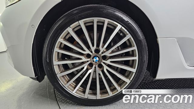 BMW Gran Turismo 640i xDrive Luxury — пробег 63 561 км — фото 5 из 5