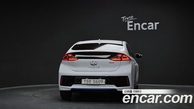 Hyundai Ioniq из Кореи Encar