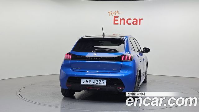 Peugeot 208 из Кореи Encar