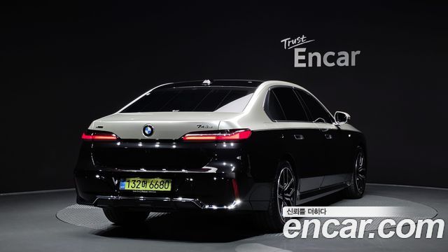BMW 7-Series из Кореи Encar