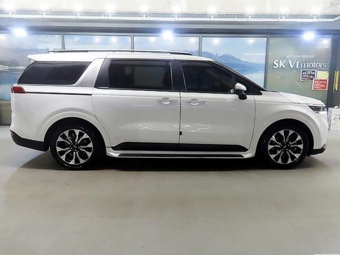 Kia Carnival 9-Seater Prestige — пробег 106 761 км — фото 3 из 5