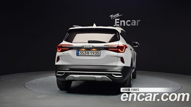 Kia Seltos из Кореи Encar