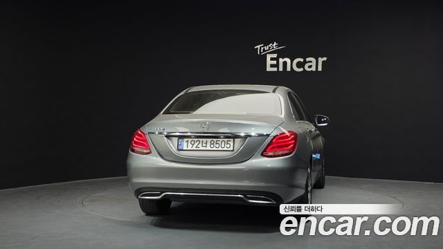 Mercedes-Benz C-Class C220 d Avantgarde — пробег 55 634 км — фото 4 из 5