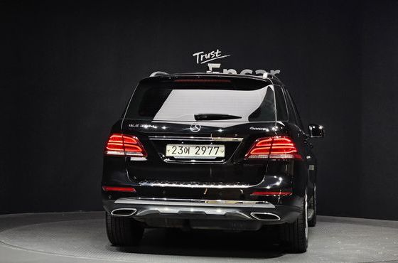Mercedes-Benz GLE-Class GLE350 d 4MATIC — пробег 120 028 км — фото 4 из 5