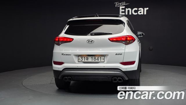 Hyundai Tucson Diesel 2.0 2WD Extreme Edition — пробег 171 624 км — фото 4 из 5