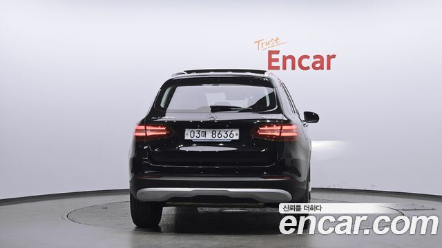 Mercedes-Benz GLC-Class GLC350e 4MATIC Premium — пробег 179 765 км — фото 4 из 5