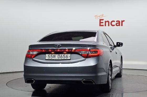 Hyundai Grandeur Premium — пробег 232 146 км — фото 4 из 5
