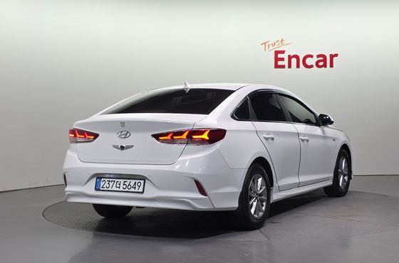 Hyundai Sonata LPI Taxi Style — пробег 240 081 км — фото 2 из 5