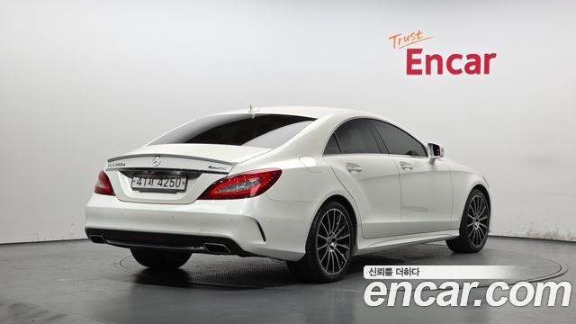 Mercedes-Benz CLS-Class CLS250 d 4MATIC AMG Line — пробег 76 641 км — фото 2 из 5
