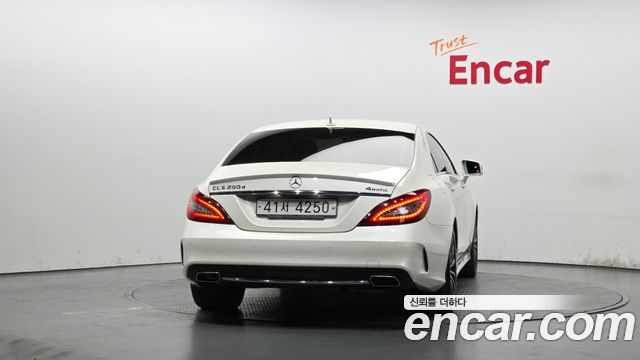 Mercedes-Benz CLS-Class CLS250 d 4MATIC AMG Line — пробег 76 641 км — фото 4 из 5