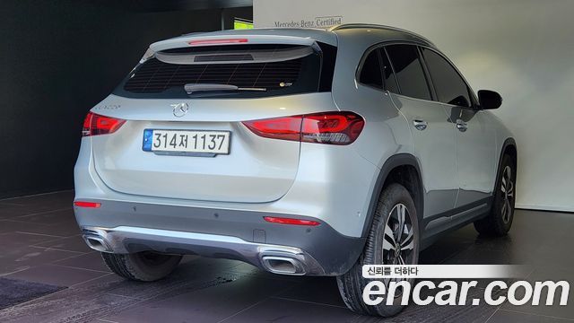 Mercedes-Benz GLA-Class GLA220 — пробег 65 250 км — фото 2 из 5