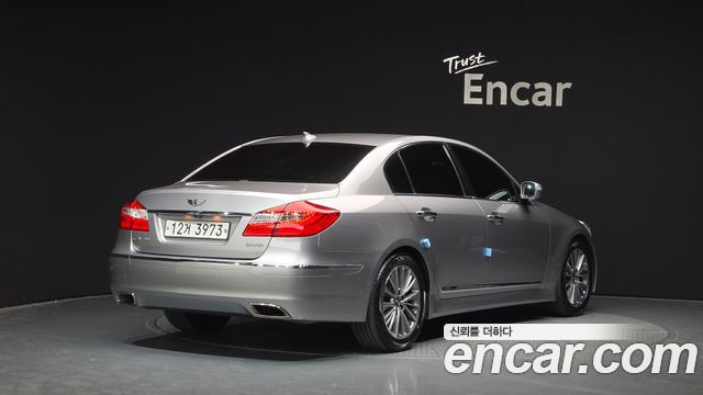Hyundai Genesis из Кореи Encar