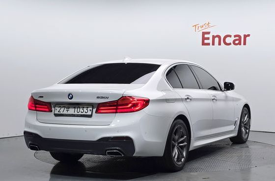BMW 5-Series 530i xDrive M Sport Package Plus — пробег 99 564 км — фото 2 из 5