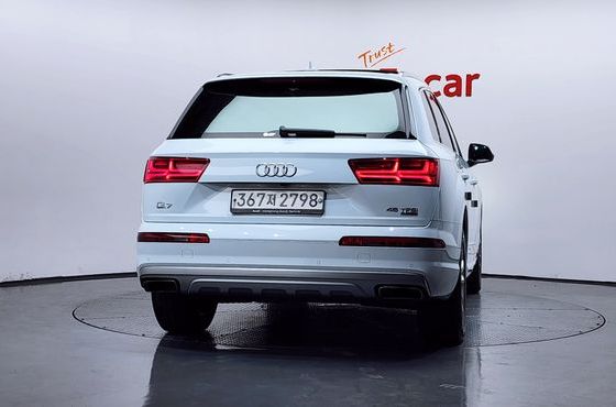 Audi Q7 45 TFSI Quattro — пробег 145 093 км — фото 4 из 5