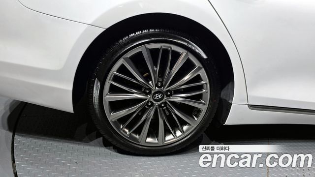 Hyundai Grandeur из Кореи Encar