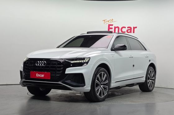 Audi Q8 55 TFSI Quattro Premium — пробег 92 608 км — фото 1 из 5