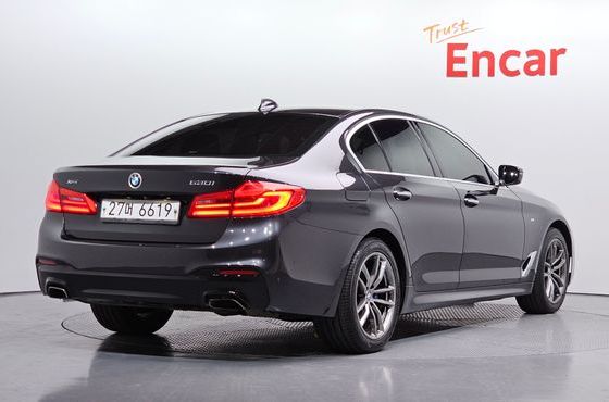 BMW 5-Series 530i xDrive M Sport Package — пробег 130 481 км — фото 2 из 5