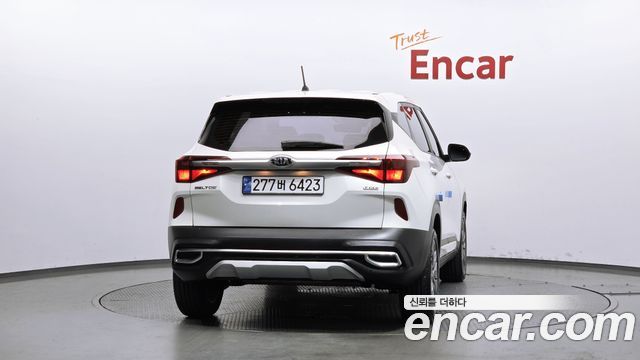Kia Seltos из Кореи Encar