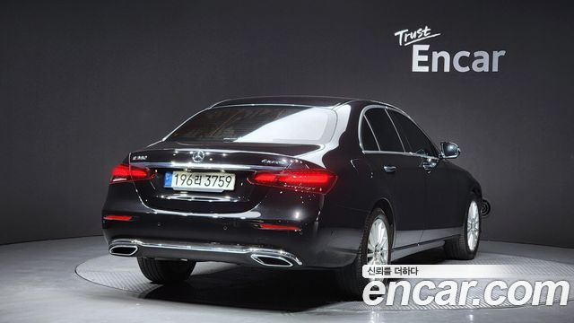 Mercedes-Benz E-Class из Кореи Encar
