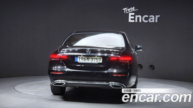 Mercedes-Benz E-Class из Кореи Encar