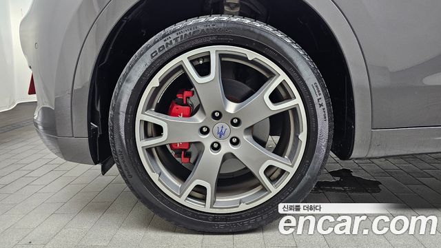 Maserati Levante 3.0 AWD GranSport — пробег 91 798 км — фото 5 из 5