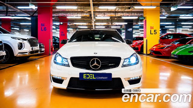 Mercedes-Benz C-Class C63 AMG Sedan — пробег 149 000 км — фото 2 из 5