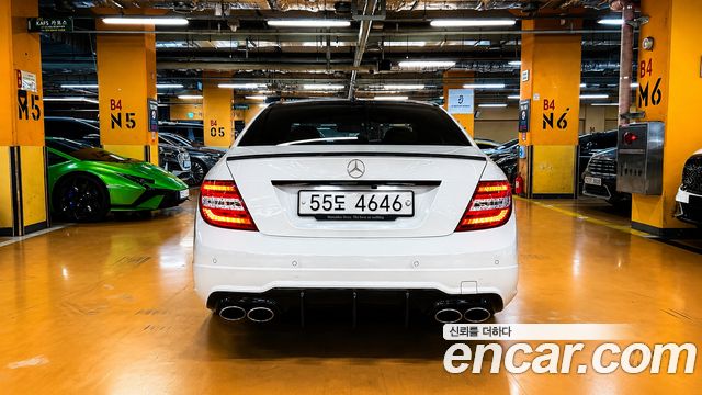 Mercedes-Benz C-Class C63 AMG Sedan — пробег 149 000 км — фото 3 из 5