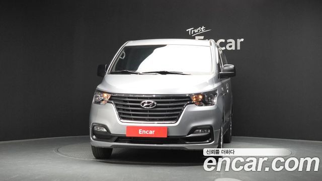Hyundai Starex Van 5-Seater Modern — пробег 12 245 км — фото 3 из 5