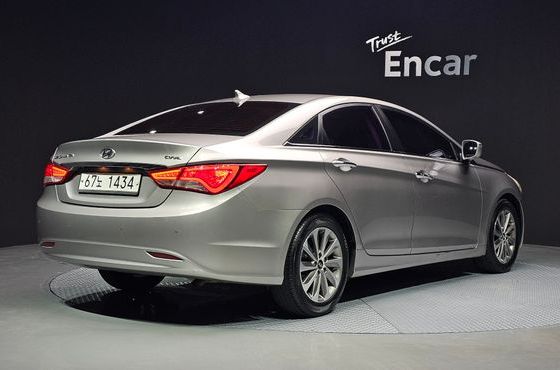 Hyundai Sonata CVVL Modern — пробег 191 085 км — фото 2 из 5