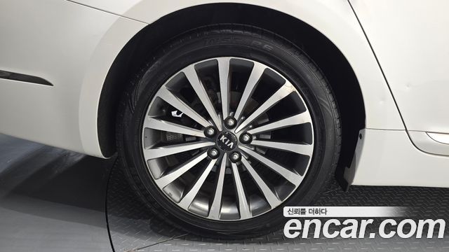 Kia K7 из Кореи Encar