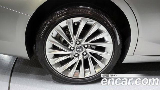 Lexus ES из Кореи Encar