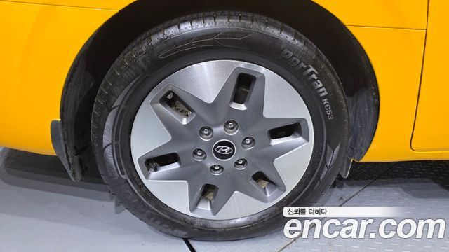 Hyundai Staria из Кореи Encar