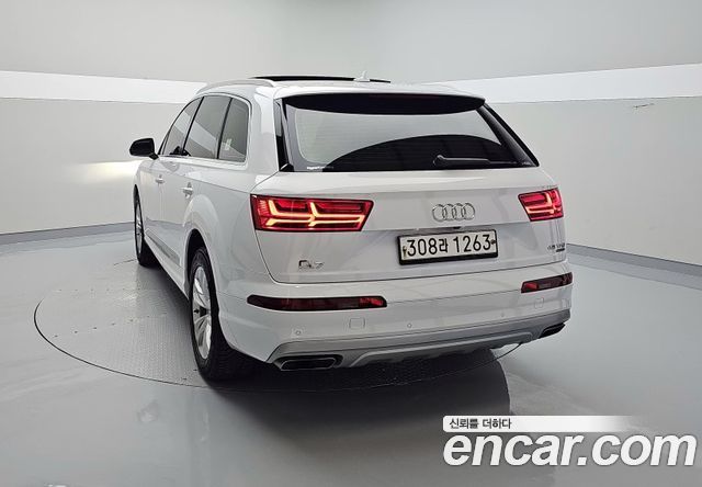 Audi Q7 45 TFSI Quattro — пробег 140 399 км — фото 3 из 5