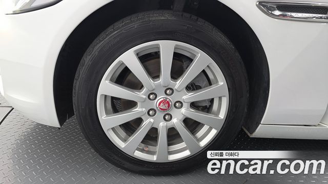 Jaguar XE из Кореи Encar