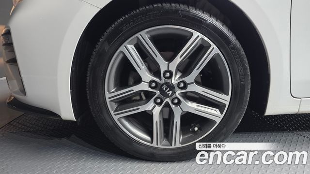 Kia K3 из Кореи Encar