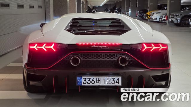 Lamborghini Aventador из Кореи Encar
