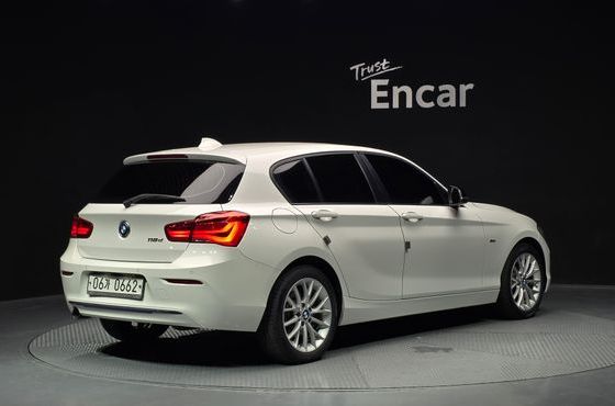 BMW 1-Series 118d Sport 5Door — пробег 96 500 км — фото 2 из 5
