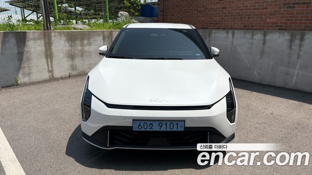 Kia EV4 Long Range 2WD Air — пробег 1 205 км — фото 1 из 5