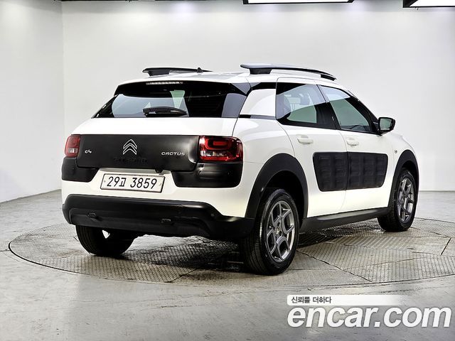 Citroen-DS C4 CACTUS 1.6 BlueHDi Shine — пробег 96 531 км — фото 3 из 5