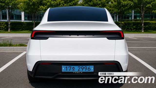Tesla Model Y RWD — пробег 17 855 км — фото 2 из 5