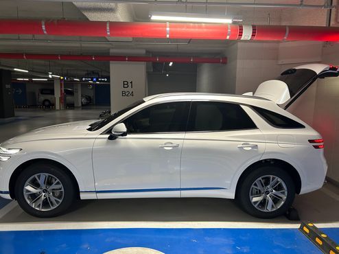 Genesis GV70 2.5T Gasoline 2WD — пробег 8 997 км — фото 3 из 5