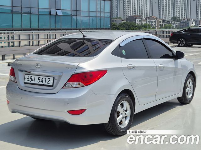 Hyundai Accent 1.4 VVT Premium — пробег 181 474 км — фото 2 из 5