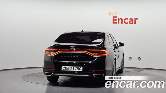 Hyundai Grandeur из Кореи Encar
