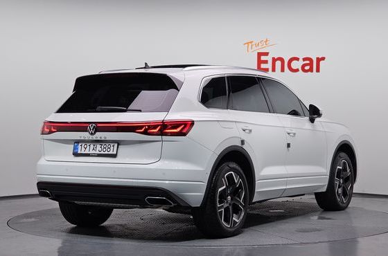 Volkswagen Touareg 3.0 TDI Prestige — пробег 24 484 км — фото 2 из 5