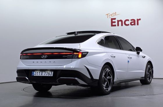 Hyundai Sonata Inspiration — пробег 15 620 км — фото 2 из 5